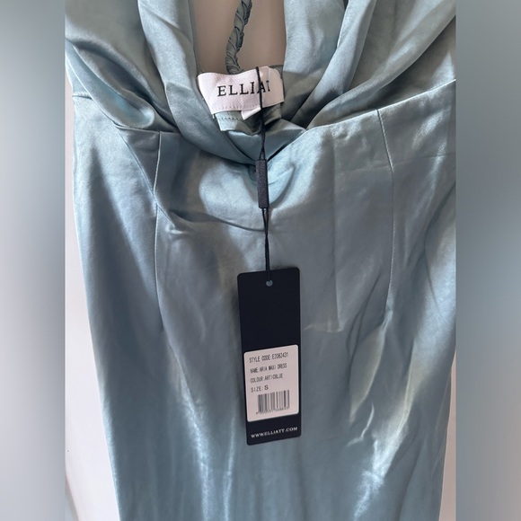 NWT ELLIATT Aria Backless Satin Maxi Dress In Blue size Small - Picture 8 of 9